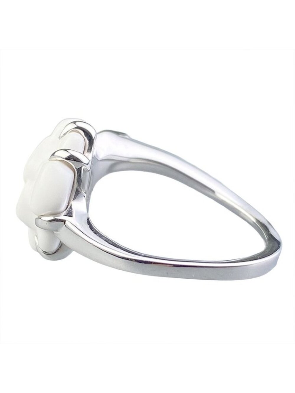 Chanel Camellia Camelia Ring - Picture 3 of 9
